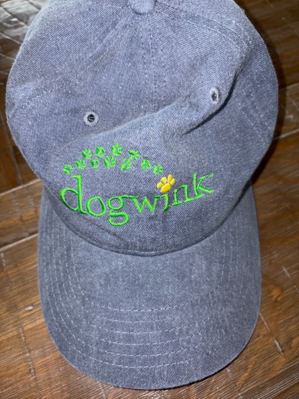 Dogwink cap